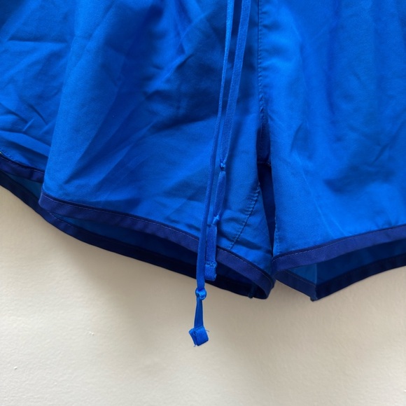 Nike Blue and Neon Green Sports Shorts - Picture 2 of 6